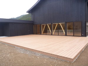 那賀町林業ビジネスセンターに那賀ウッドプラス・WPCウッドデッキを導入いただきました