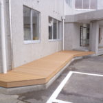 複雑な形状にも対応！木粉混錬のWPCウッドデッキ