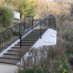 国産木粉活用WPCの階段デッキ＠文化の森