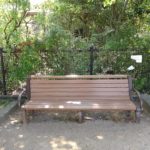 蔵本公園の既存ベンチを木目調の国産材活用WPCに改修させて頂きました