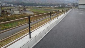 国産木粉活用WPCガードパイプを西部防災公園に導入いただきました